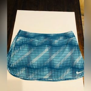 Nike dry fit Ladies tennis golf Casual Skort Size Large